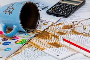 V práci můžete způsobit škody za desetitisíce. Pojištění odpovědnosti vás ochrání V práci můžete způsobit škody za desetitisíce. Pojištění odpovědnosti vás ochrání